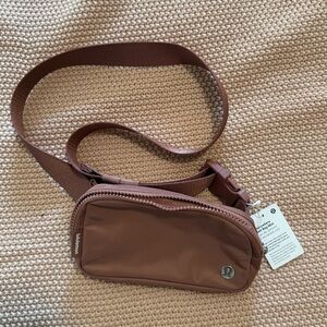 NWT Lululemon Everywhere Belt Bag Mini